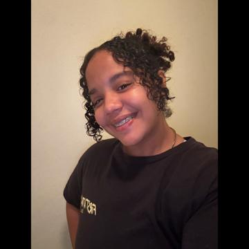 Angelys Calderon profile photo