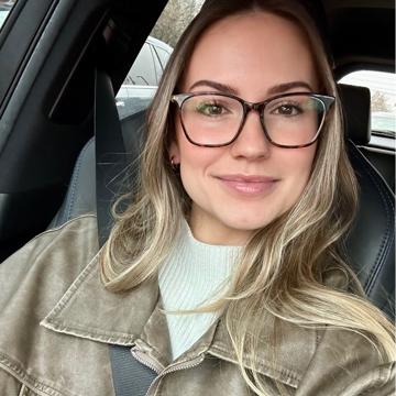 Darby Oakes profile photo