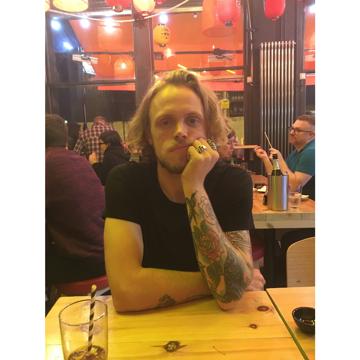 Tom Wilkinson profile photo