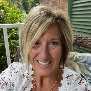 Elise Schoeff profile photo