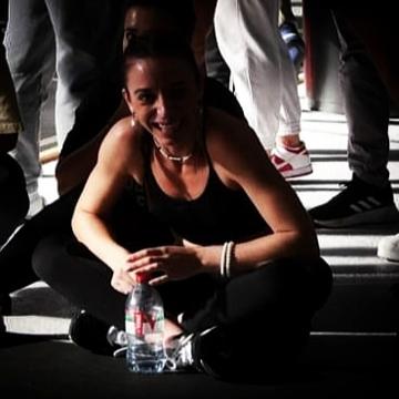 Youlynna Ameziane profile photo