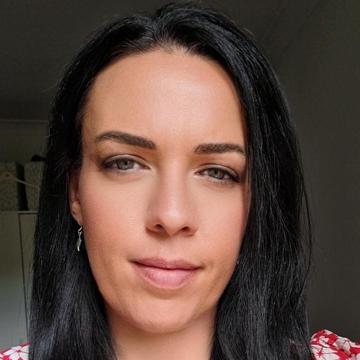 Esther Cowan profile photo