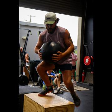 luke de jong profile photo