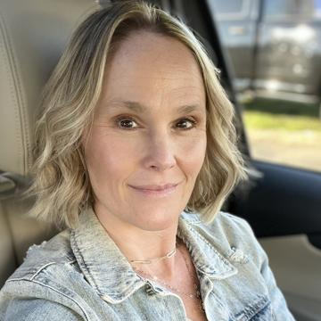 Amy Peterson profile photo