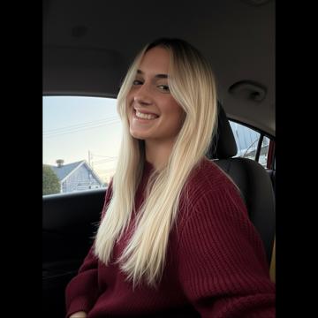 Gabrielle Cousineau profile photo