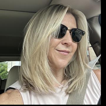 Shannon Roberts profile photo