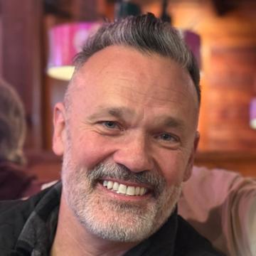 Robert Sterling profile photo
