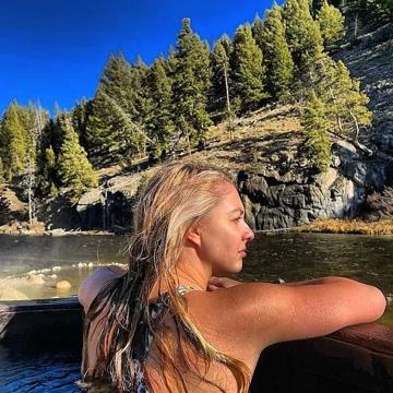 Caitlin Clover profile photo