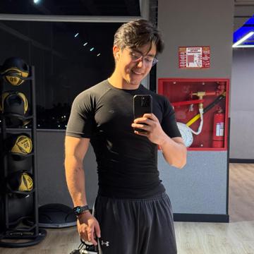 Andres Reyes profile photo