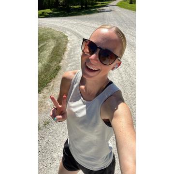 Nicole Deller profile photo