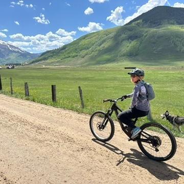 Ashley Mroczkowski profile photo