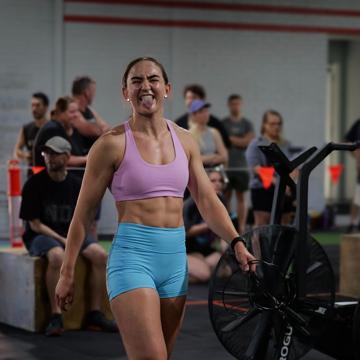 Stacey van Oyen profile photo