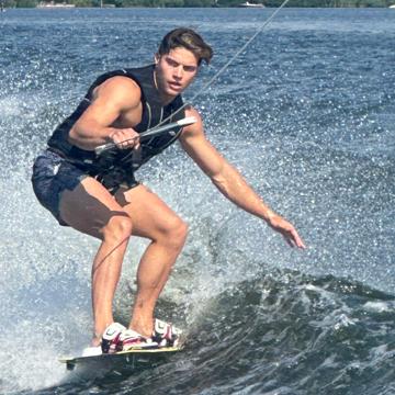 Aris van Houten profile photo