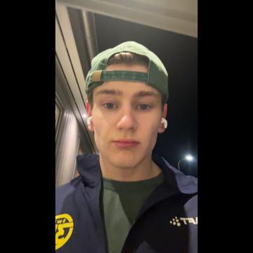 Nils Holmén profile photo