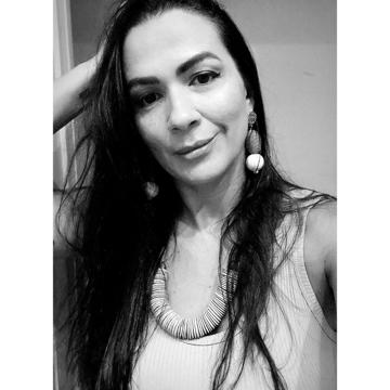 Paulinha A profile photo