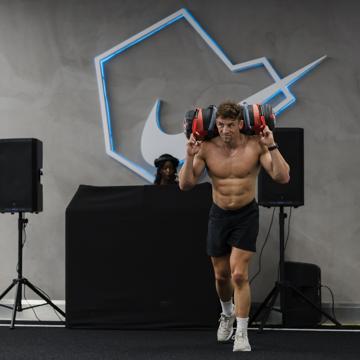 Angus Cross profile photo