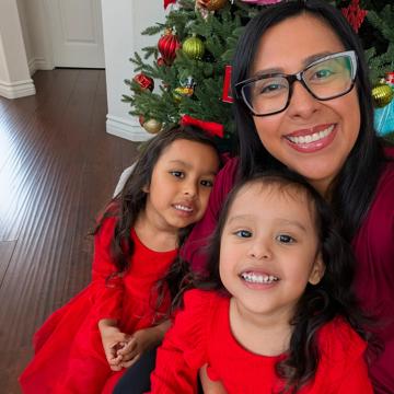 Jacqueline Esquivel profile photo