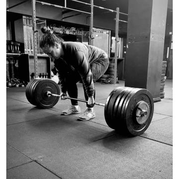 Nadia Roos-Karides profile photo