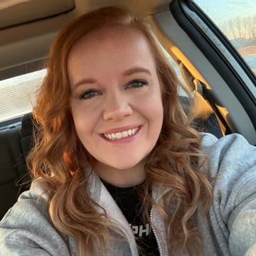 Hilary Ronnfeldt profile photo