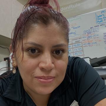 Mayra Santana profile photo