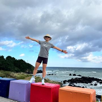 Neera Zhou profile photo