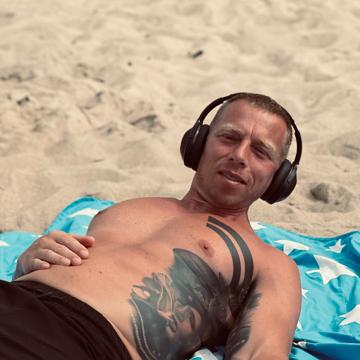 Florian Vielweber profile photo