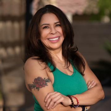 Claudia Carapel profile photo