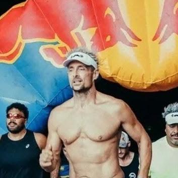 Chris Brown profile photo