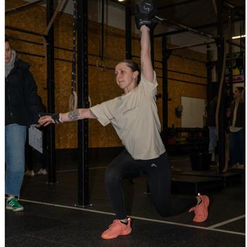 Katie Holmes-Douglas profile photo