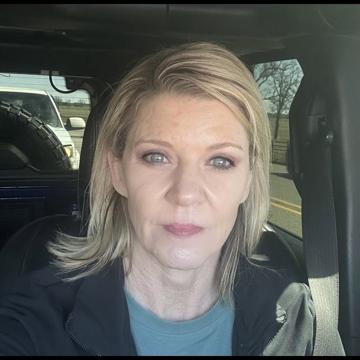 Suzie Baucom profile photo