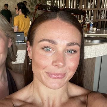 Rebecca Nolly profile photo