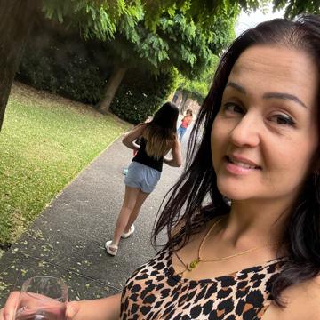 Virginia Szombathy profile photo