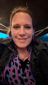 Terri Dampier profile photo