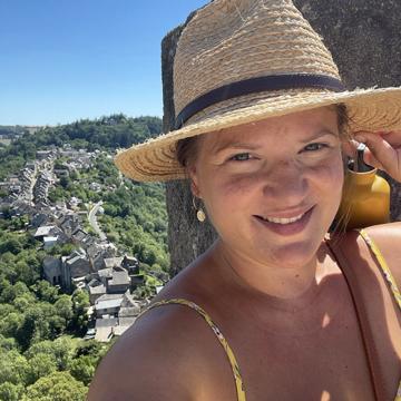 Dina Barbis profile photo