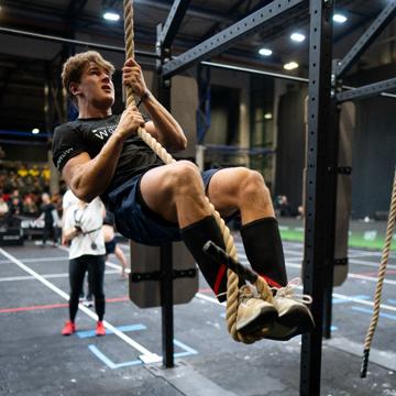 Nils Holmén profile photo