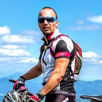 Adam Vadel profile photo