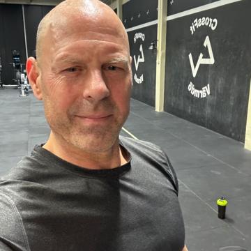 Fredrik Gillving profile photo