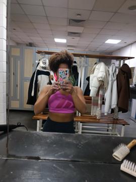 Sintia Feliz profile photo