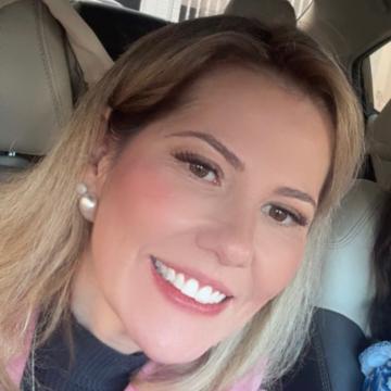 Laura Peixoto profile photo