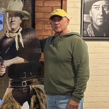 Mitchell Locker profile photo