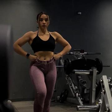 Ysabelle Louise Domingo profile photo