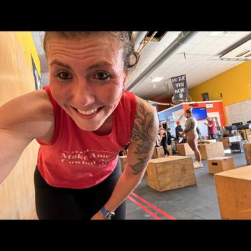 April Mealha profile photo