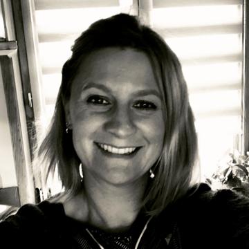 emilie diruit profile photo