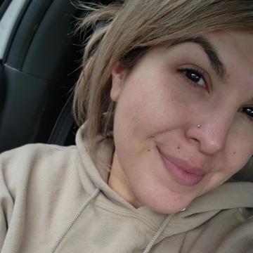 Emily Estrada profile photo