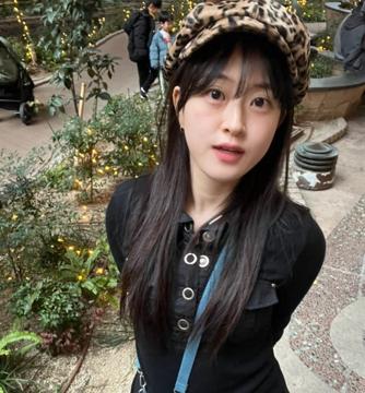 NAM HYOIM profile photo