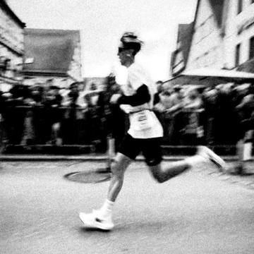 Pasi Bursztyn profile photo