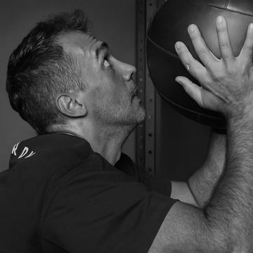 Mo Taheri profile photo