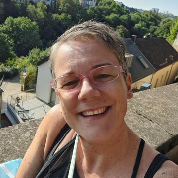 Elisabeth van Nieuwenhuizen profile photo