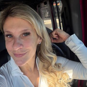 Gretchen Winterer profile photo