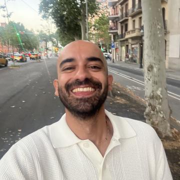 Aykut Onur profile photo